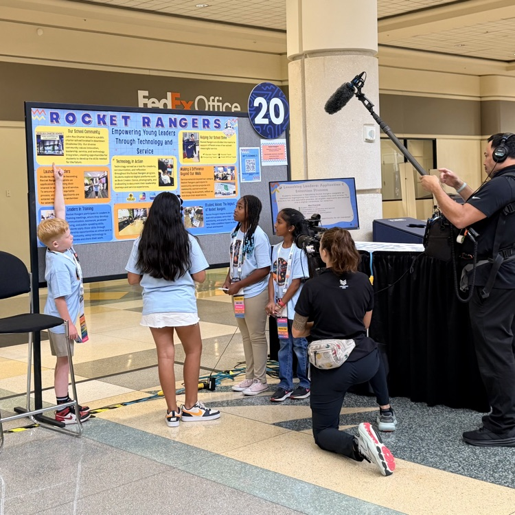 kids presenting