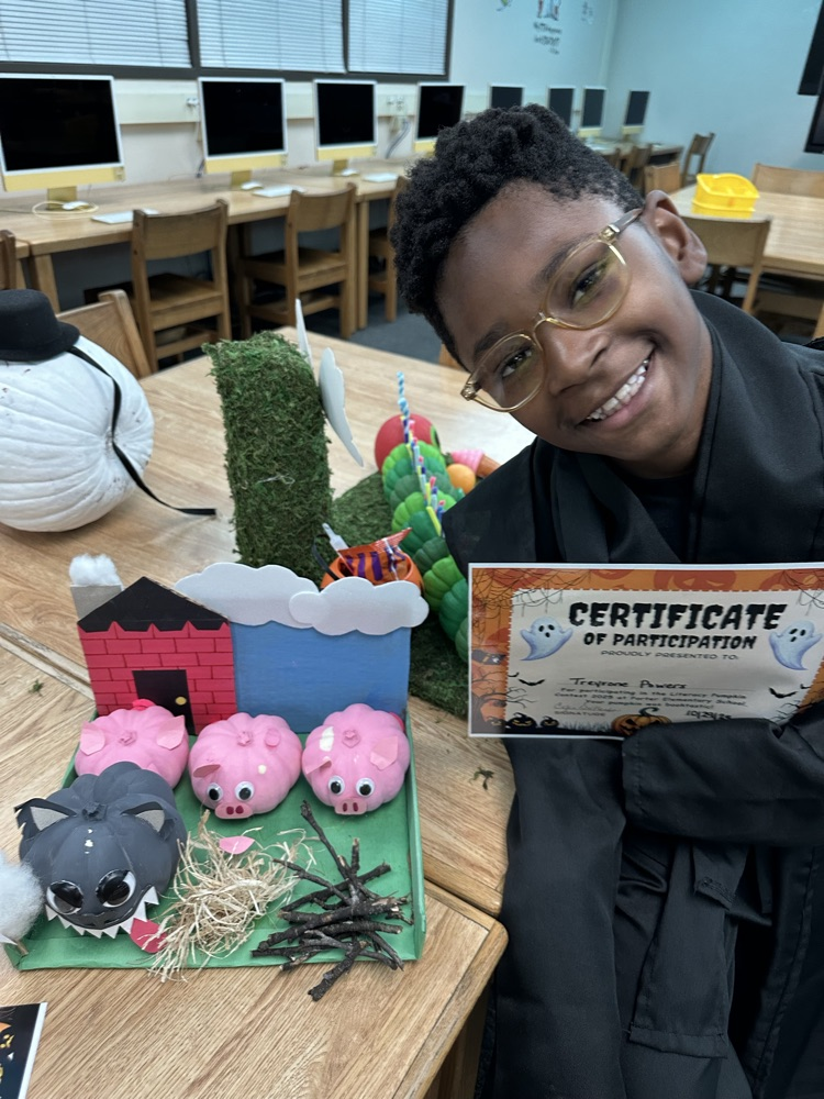 Treyvone Powers- 2nd Grade (The Three Little Pigs)