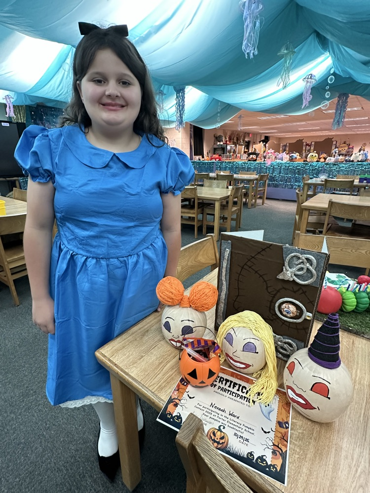 Nevaeh Ward-5th Grade (Hocus Pocus)