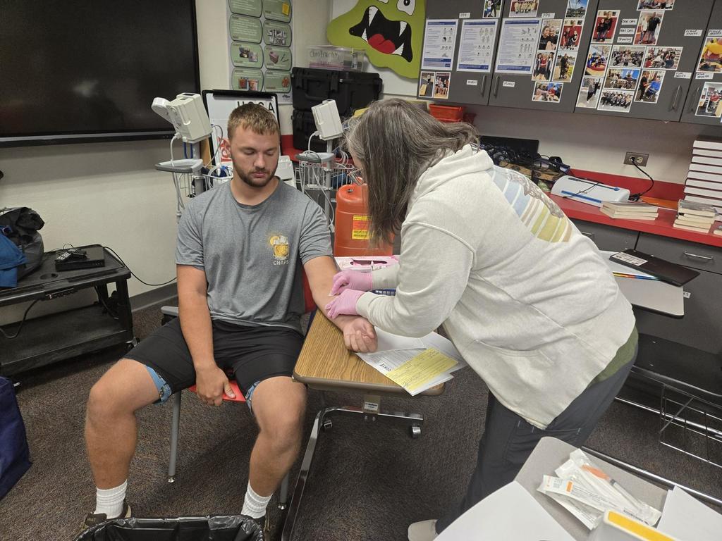 2025 cna students receive vaccines