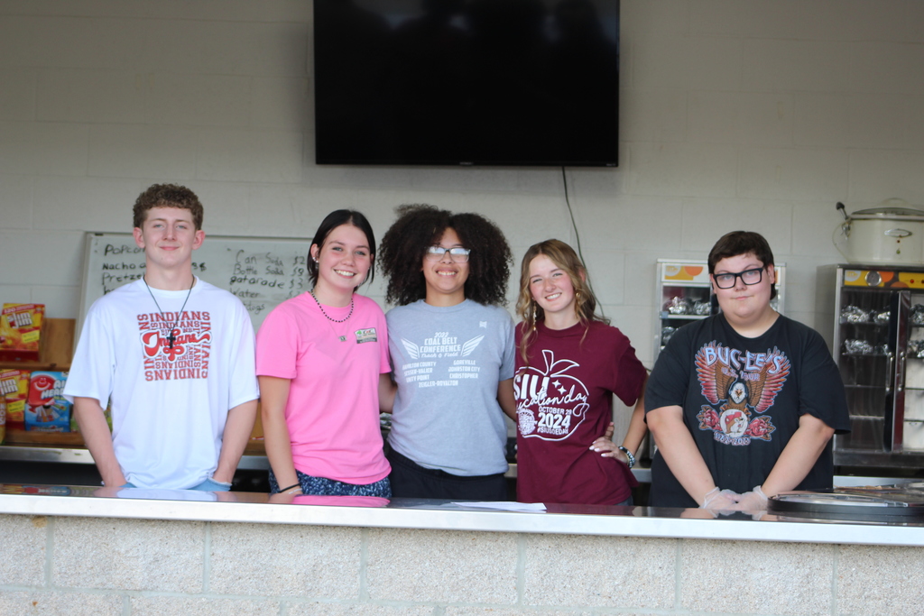 Juniors help with concession stands 