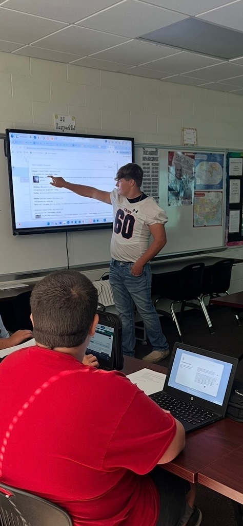 JCHS FFA stops at WMS Pace