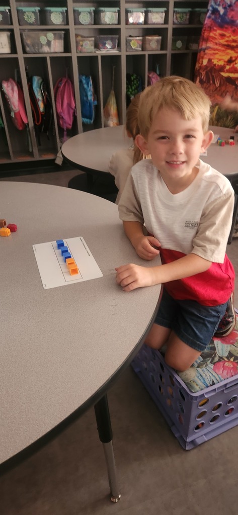 Kindergartner learn 5 frames