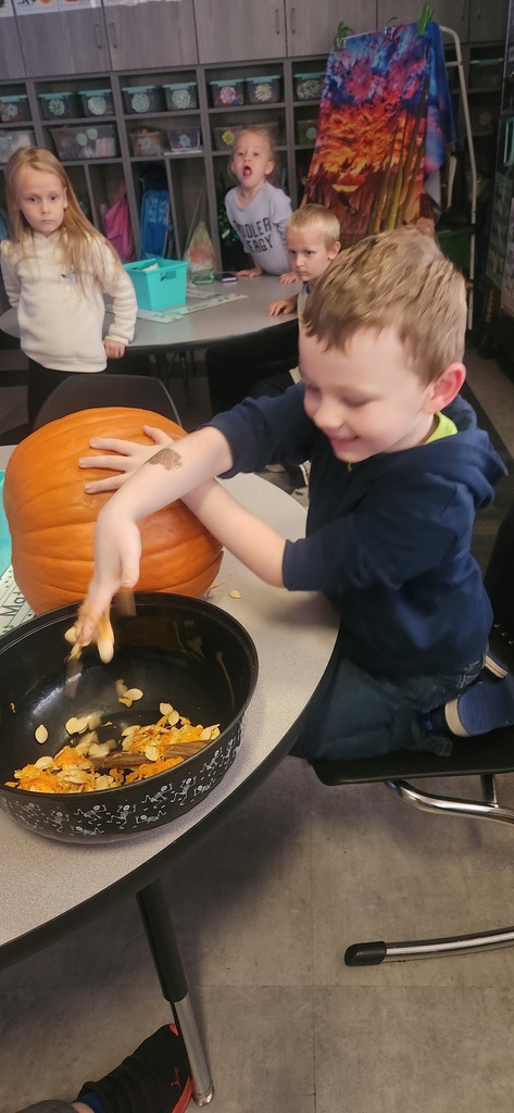 jack-o-lantern carving