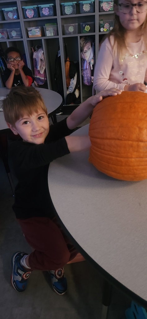 jack-o-lantern carving