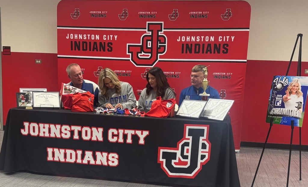 Josie Welch signs letter of intent 