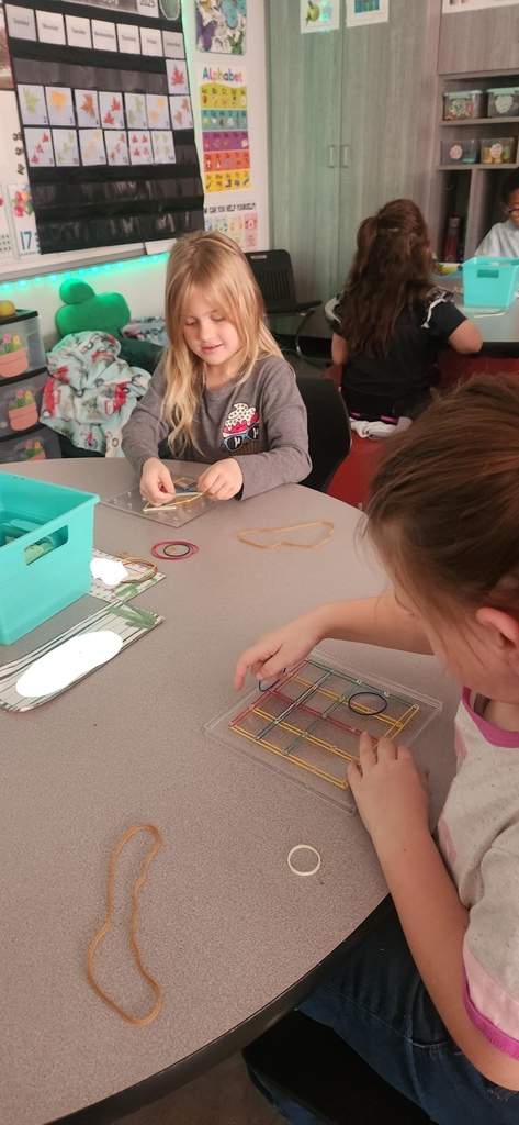 Mrs. Cheers' class uses geo boards