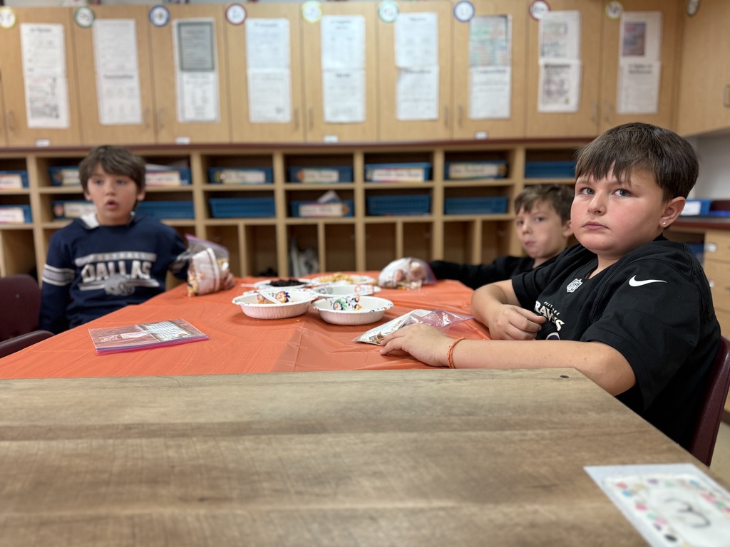 Lincoln Thanksgiving dinner table manners activity