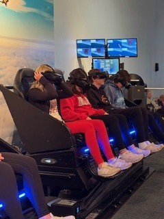 student council members experiencing virtual reality
