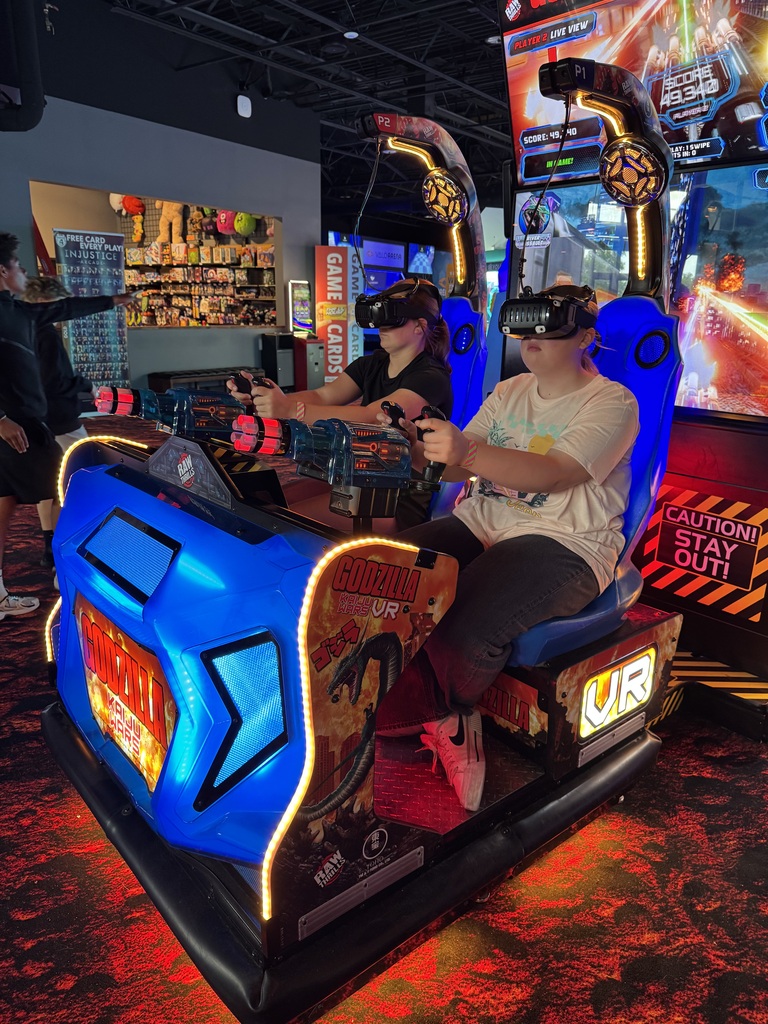 8th grade students participate in activities at Thrillhouse