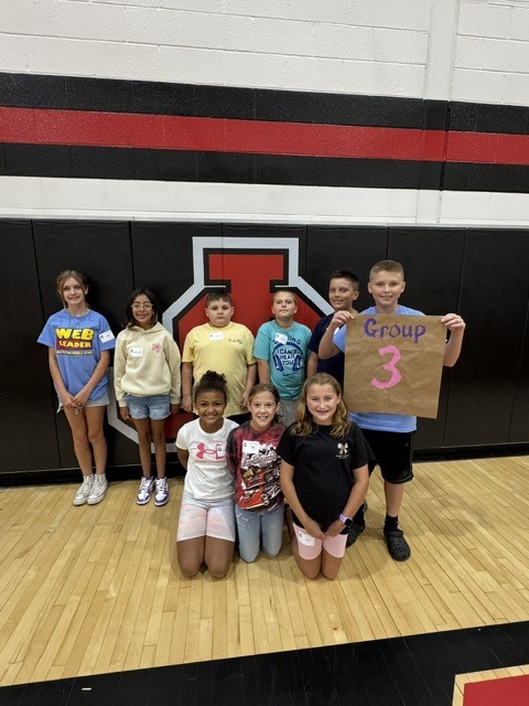 5th grade student with their web leader groups