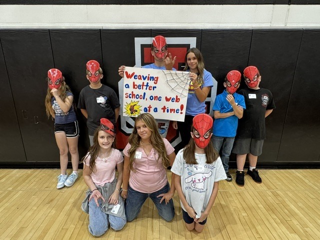 5th grade student with their web leader groups