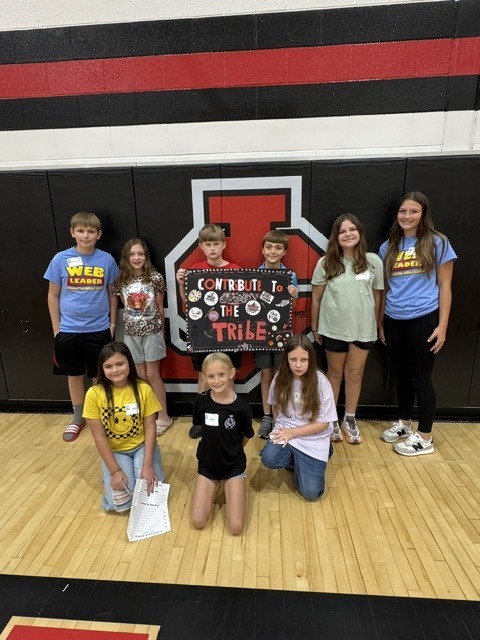 5th grade student with their web leader groups