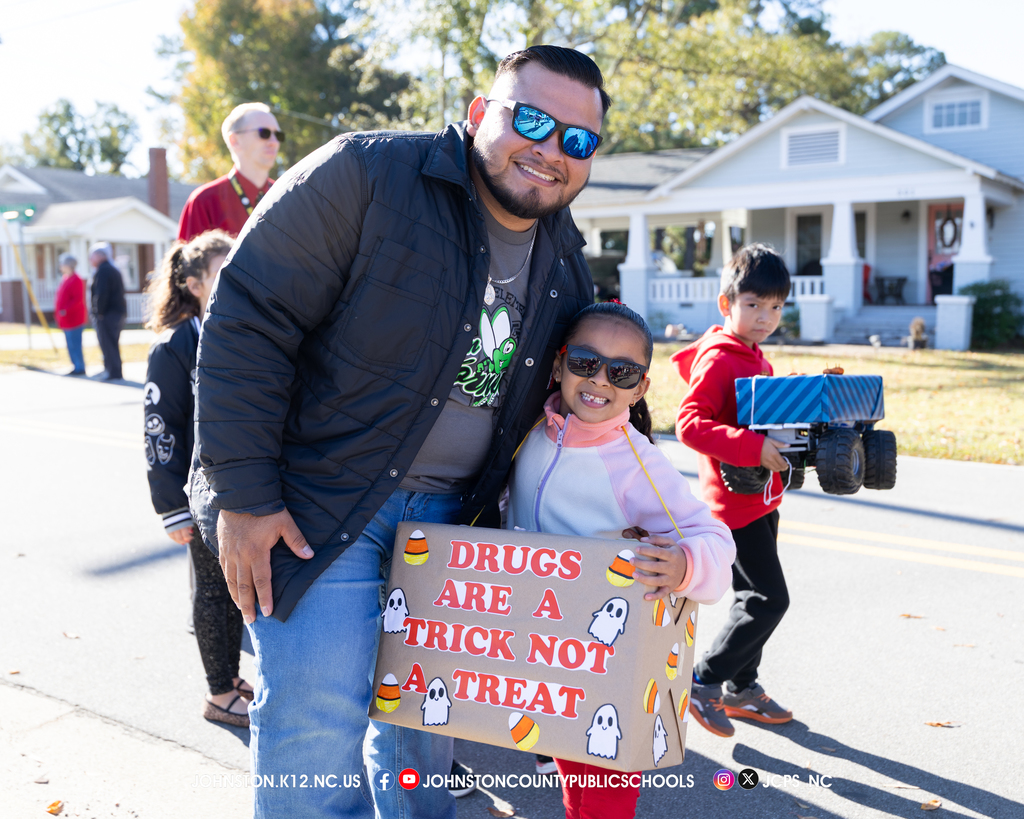 Red Ribbon Parade At Pine Level Elementary