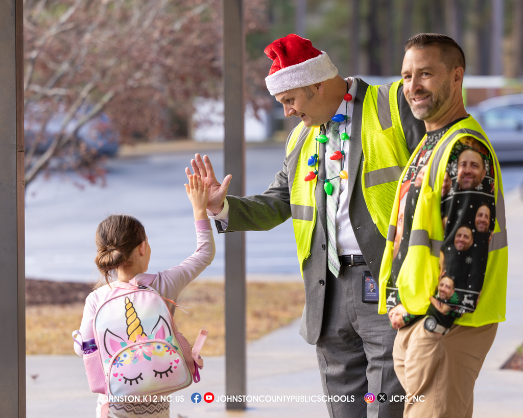Carpool at South Smithfield Elementary