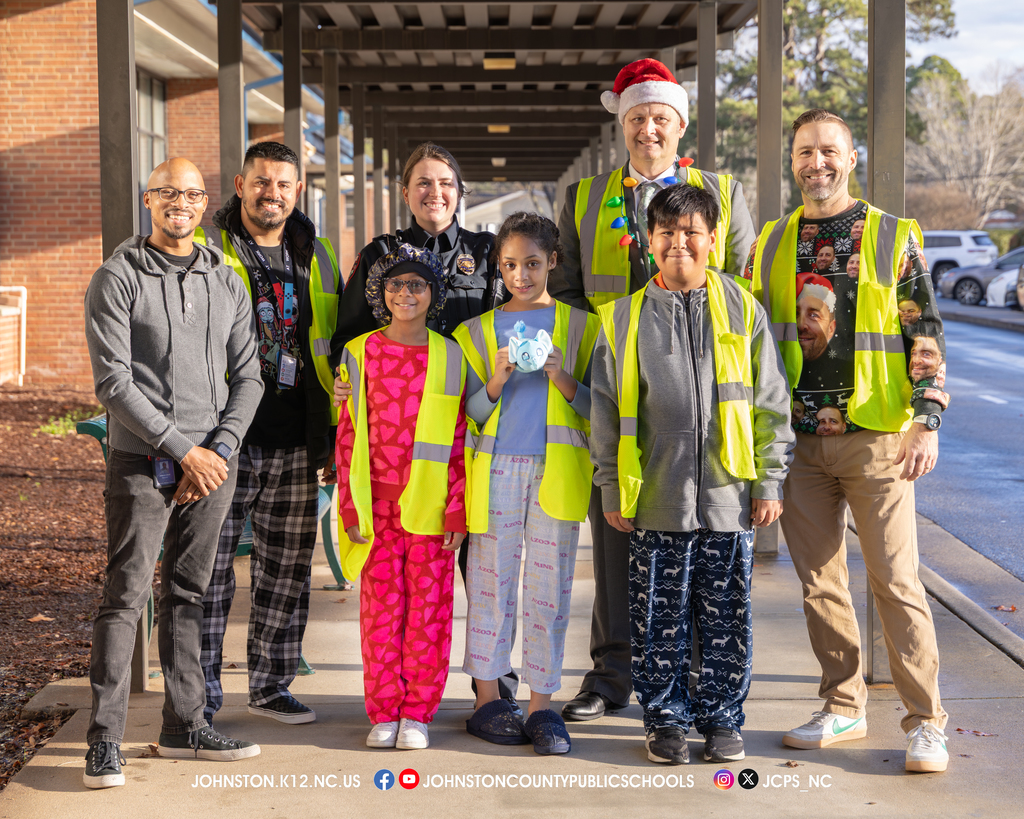 Carpool at South Smithfield Elementary