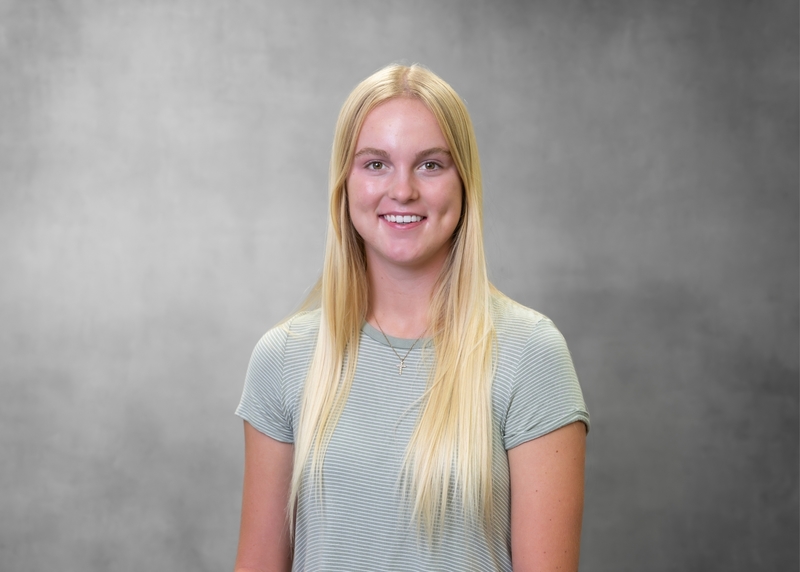 Isabella "Izzy" Sholar Headshot