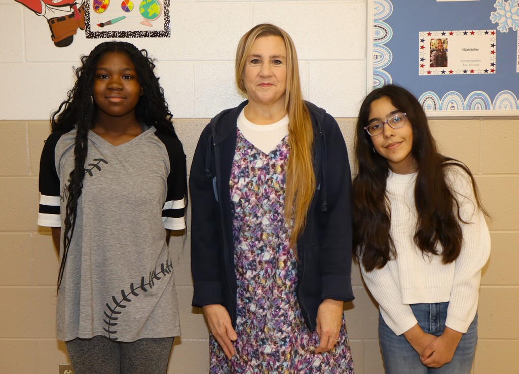 Washington Poster contest winners with art teacher.