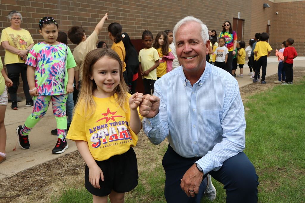 Thigpen student with Joliet Mayor