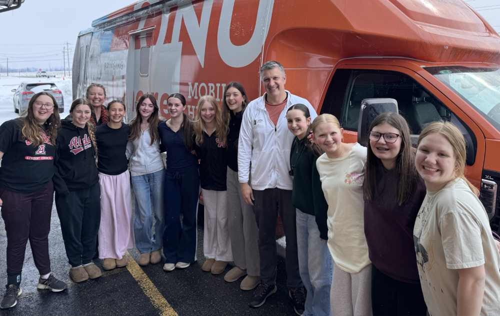 Jr high students at the ONU Pharmacy van