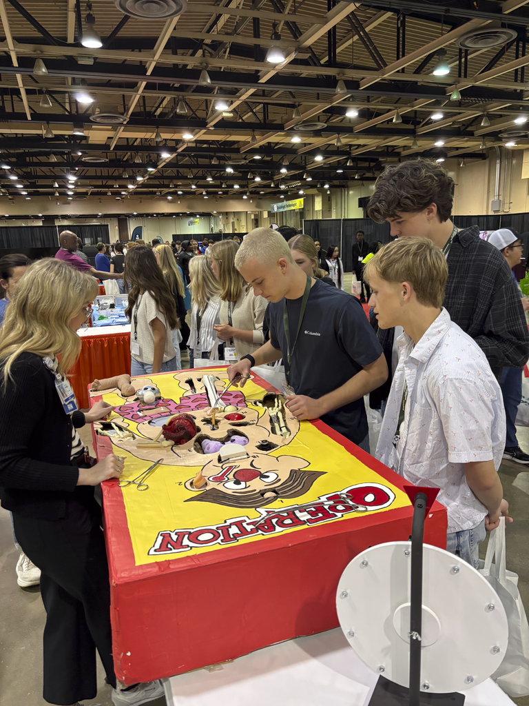 students at career fair