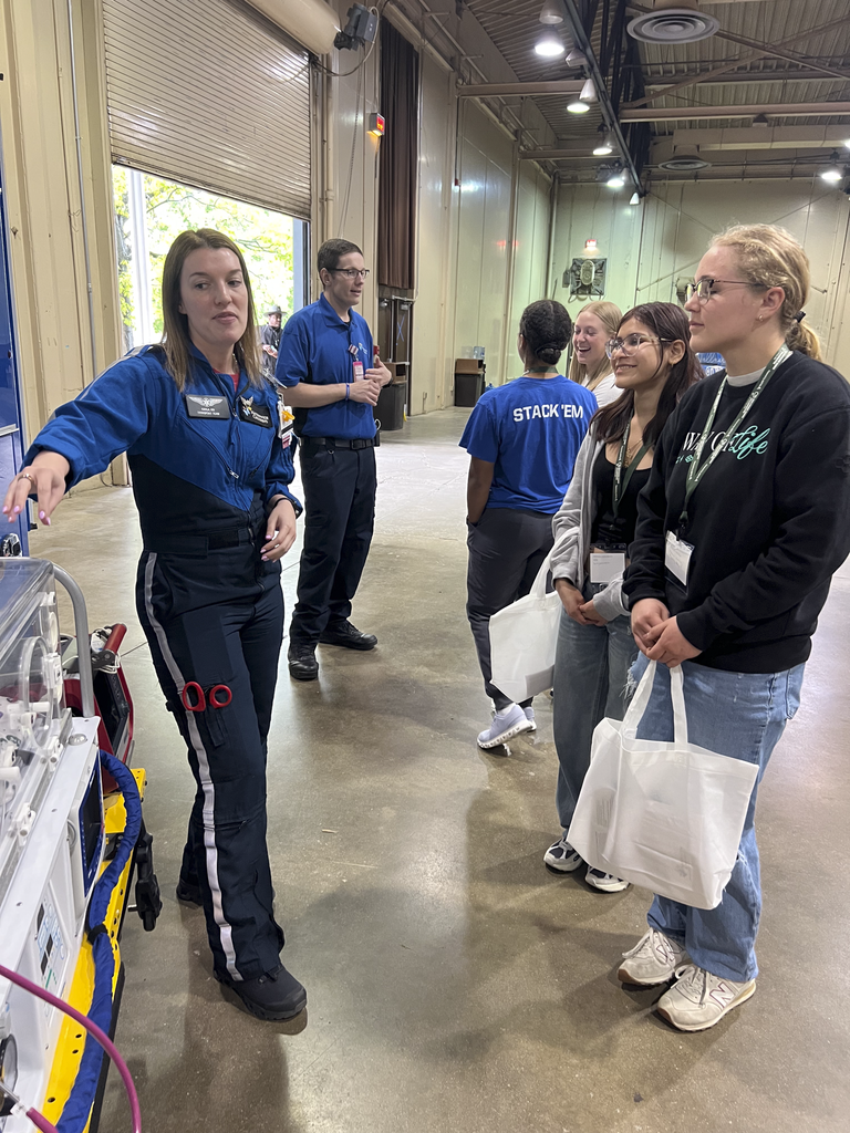 students at career fair