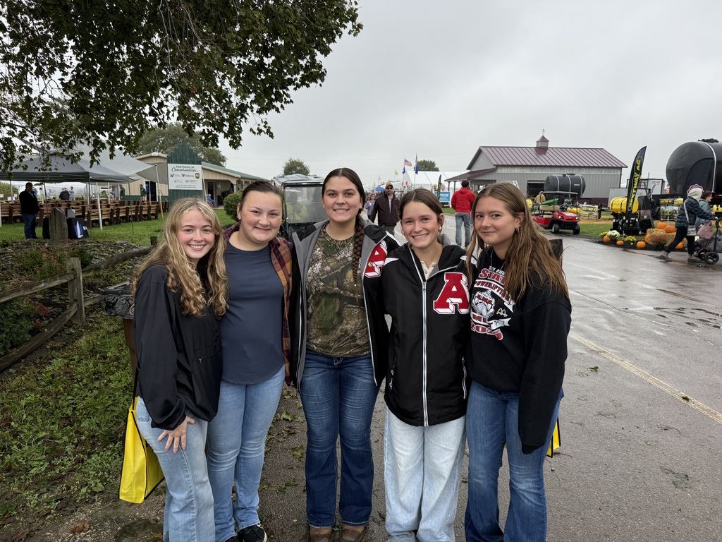 students smiling at FSR