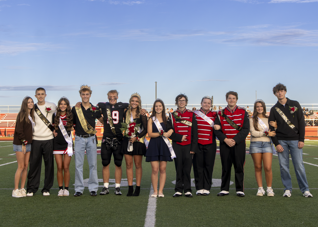 homecoming court posing