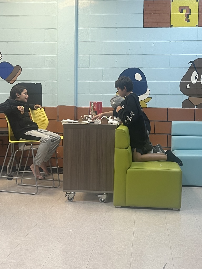 Elementary Boys Ginger Bread house