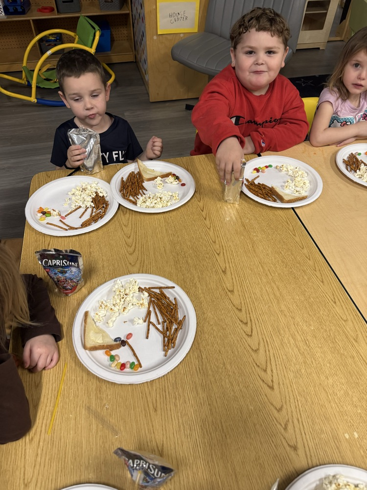 Charlie Brown Thanksgiving feast