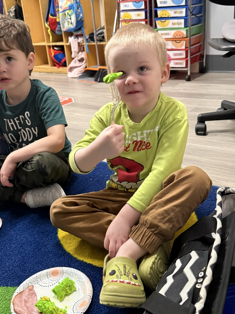 We like green eggs and ham!