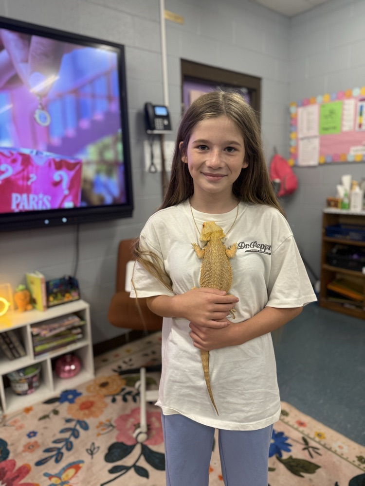5th Grade had a special visit from TaterTot to celebrate finishing our novel Holes. 