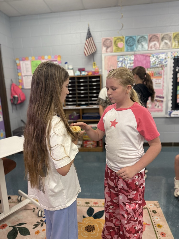 5th Grade had a special visit from TaterTot to celebrate finishing our novel Holes. 