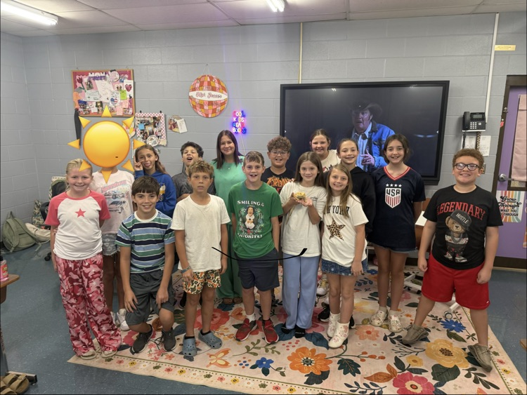  5th Grade had a special visit from TaterTot to celebrate finishing our novel Holes. 