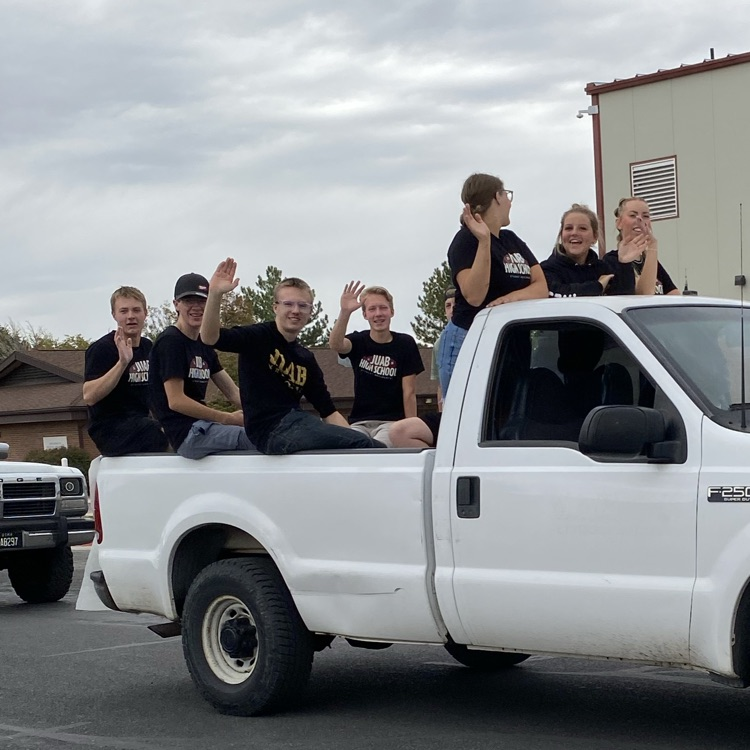 Homecoming parade 2025 (3)