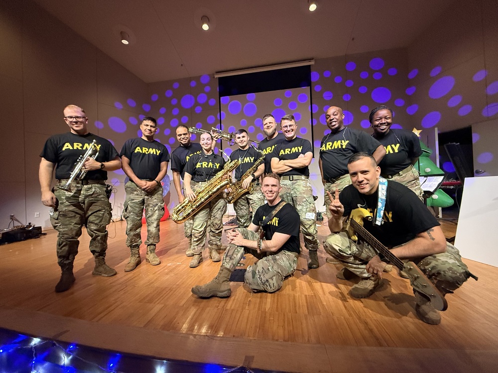 Army Band 1