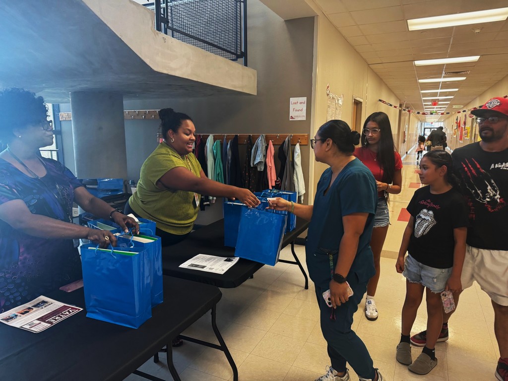 parents getting free supplies