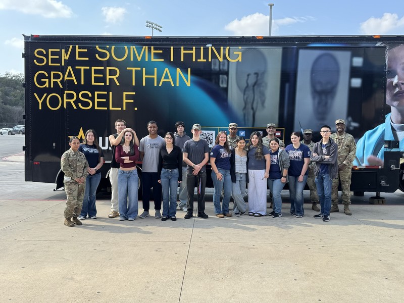 Student lunch group 1