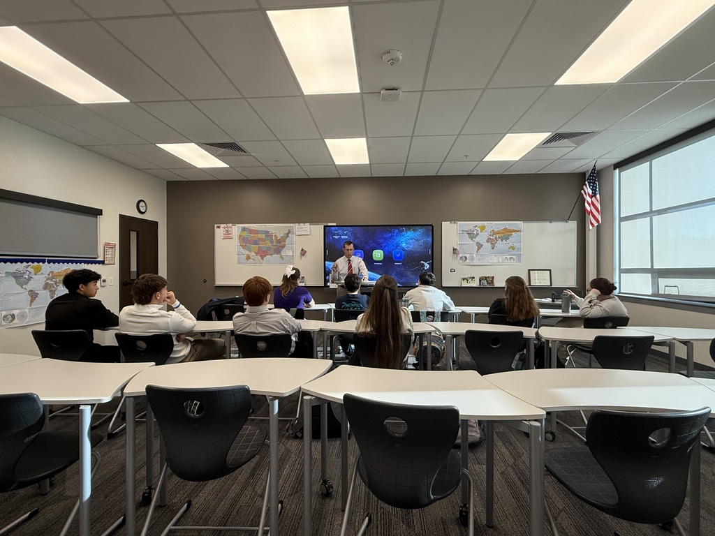 Mike Benson talking about politics and US government