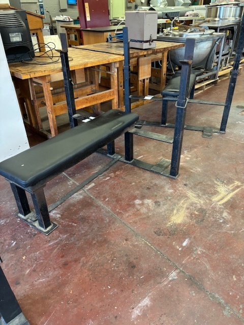 weight bench