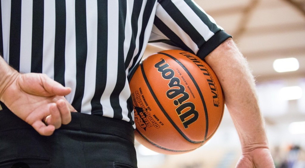 Ref with ball
