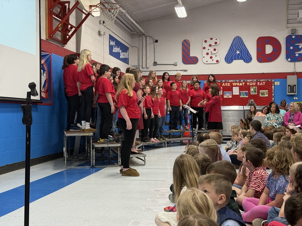 pinch elementary 5th grade choir singing during the leadership day event