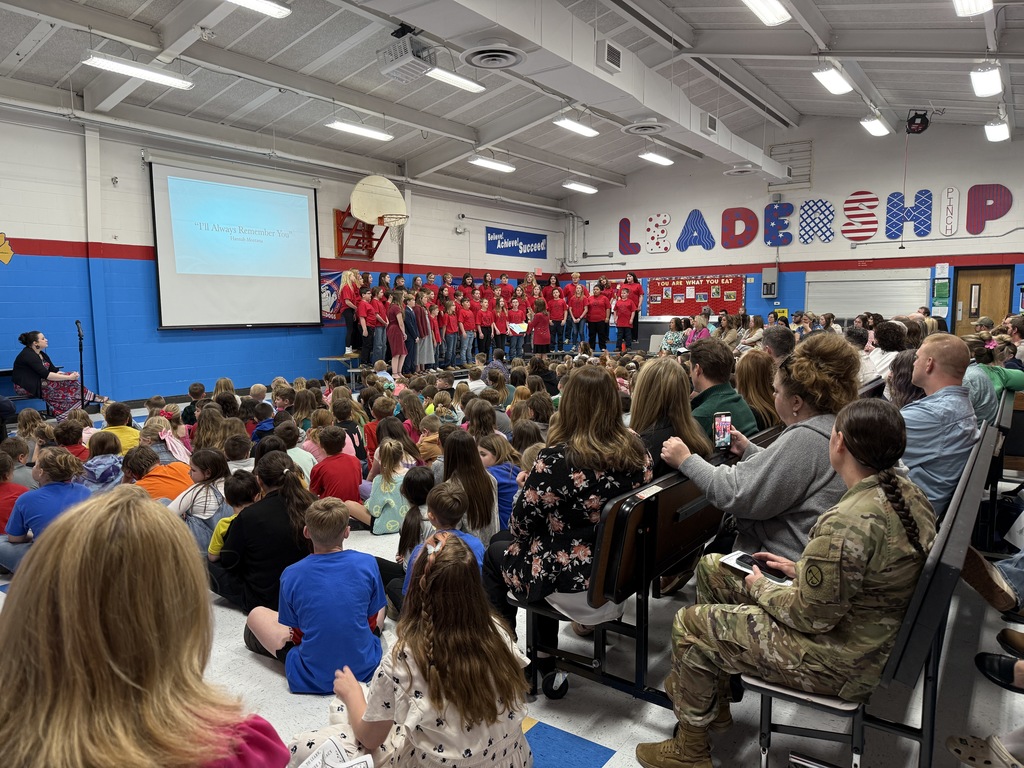 pinch elementary 5th grade choir singing during the leadership day event