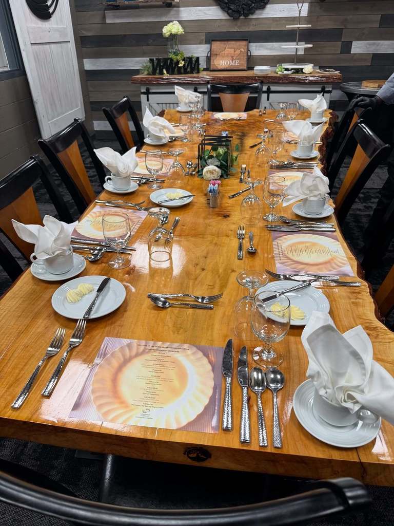 The dressed table
