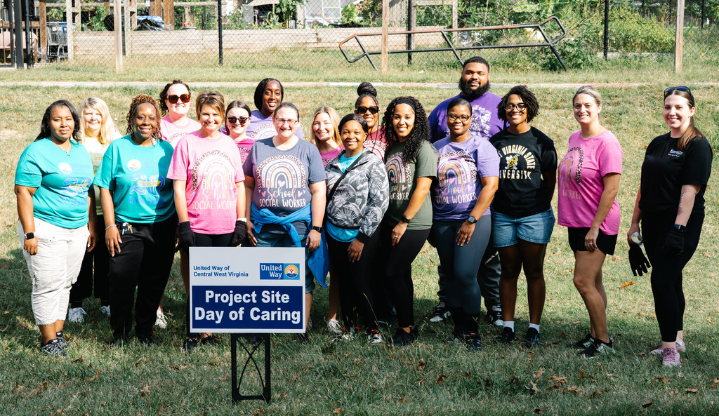 kcs attendance and social workers at the switzer center in charleston participating in the united way's day of caring. 