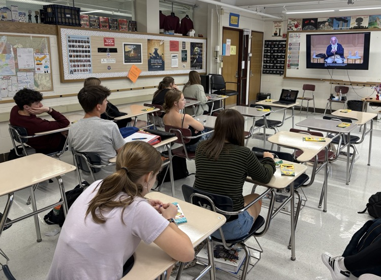 students zooming with Ben Franklin 