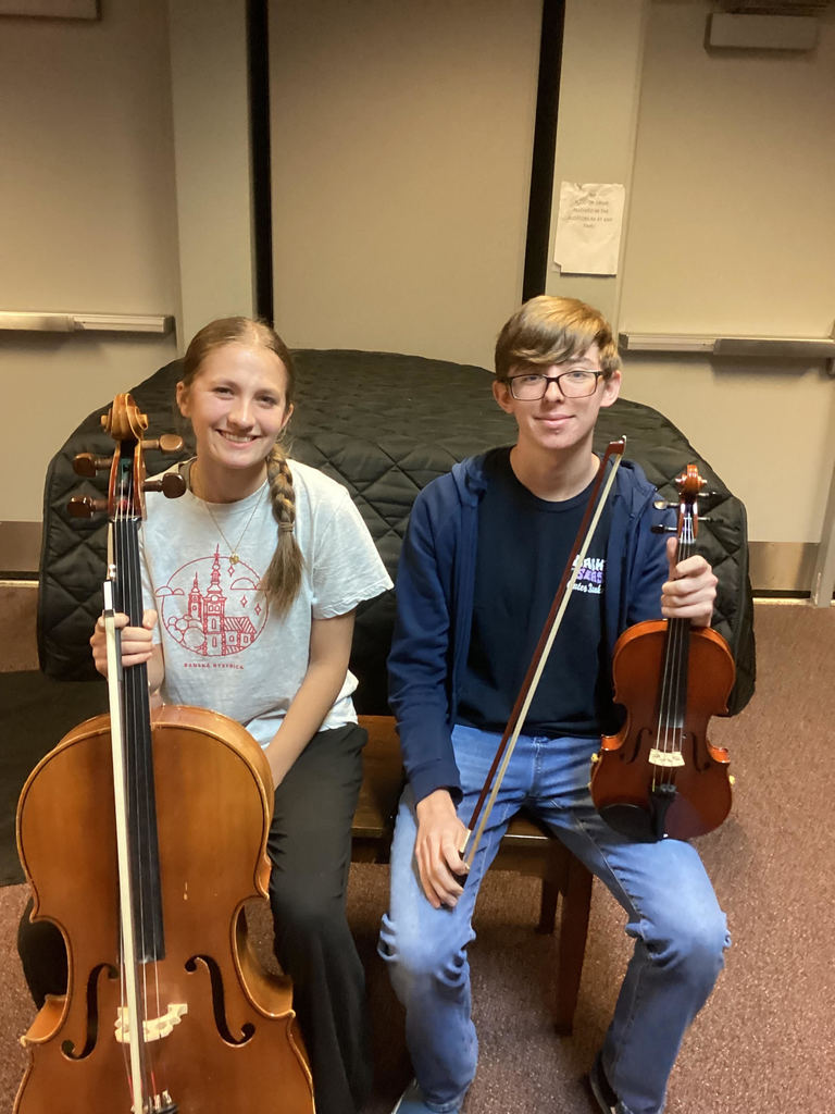 students with cello and violin