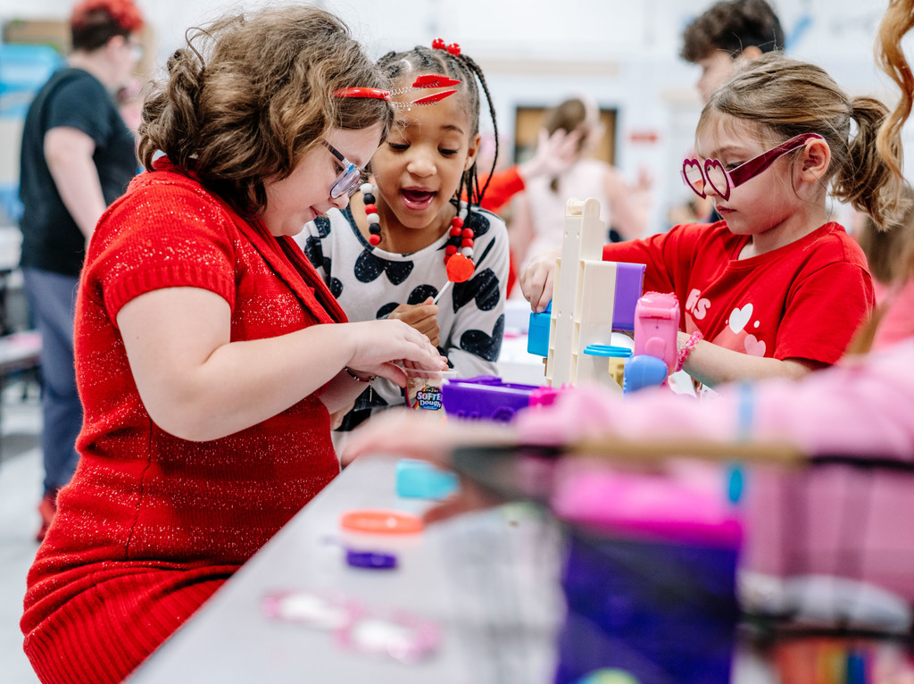 Lakewood elementary valentines day party