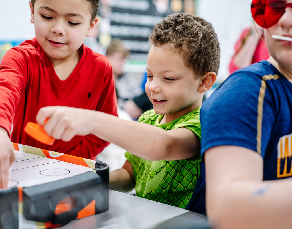 Lakewood elementary valentines day party