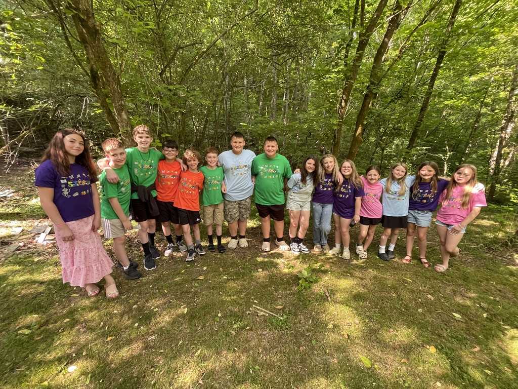 Students on trail.